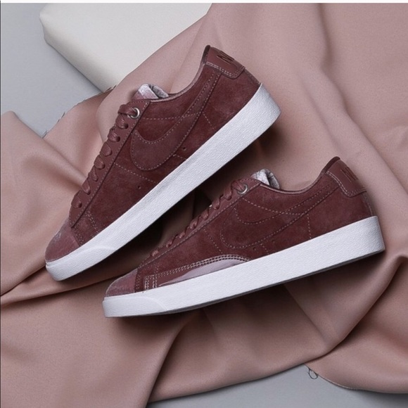 Nike Shoes - Nike blazer low lx sneakers